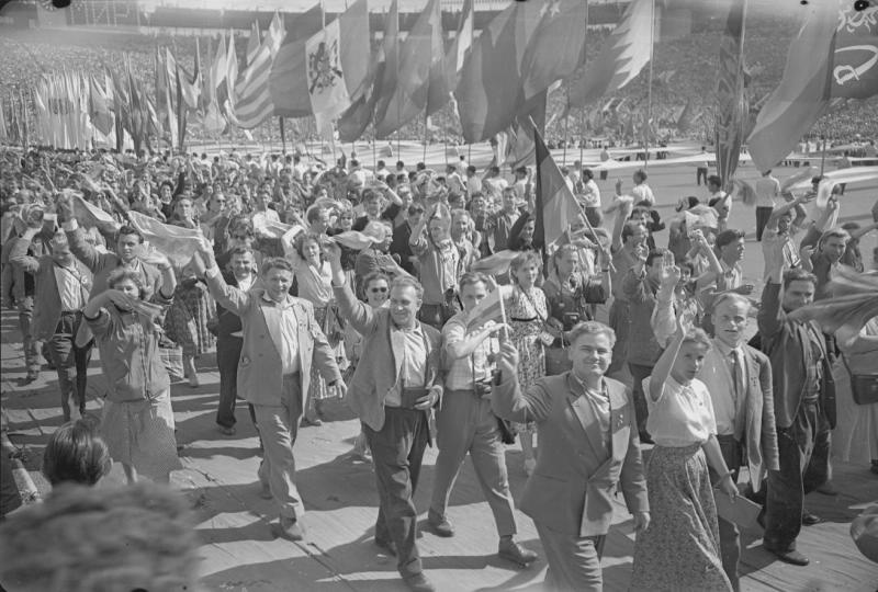 Фестиваль молодежи и студентов в москве 1957