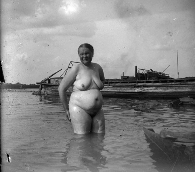 Обнаженная, 1930 год