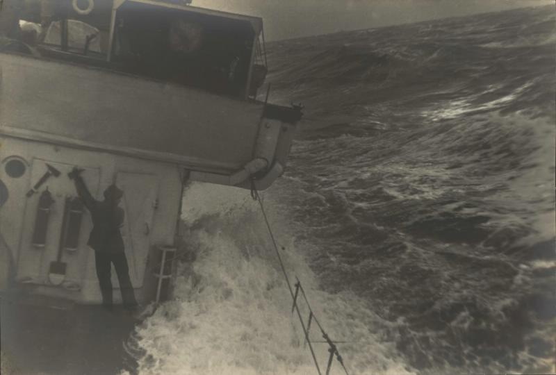 Шторм в Баренцевом море, 1941 - 1943. Видео «Сергей Шиманский» с этой фотографией.