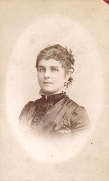 Портрет молодой женщины, 1888 год, г. Москва