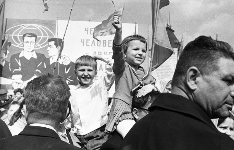 Дети на демонстрации, 1958 - 1969
