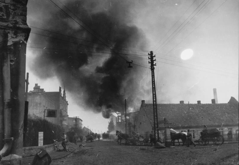 «Заняли очередной город», 15 - 30 апреля 1945, Германия. 1-й Белорусский фронт.