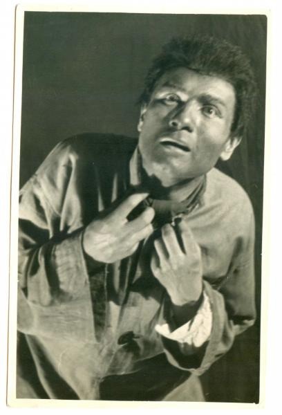 Спектакль «Вступление». Портрет актера в роли, 1933 - 1937. Предположительно, автор снимка Алексей Темерин.