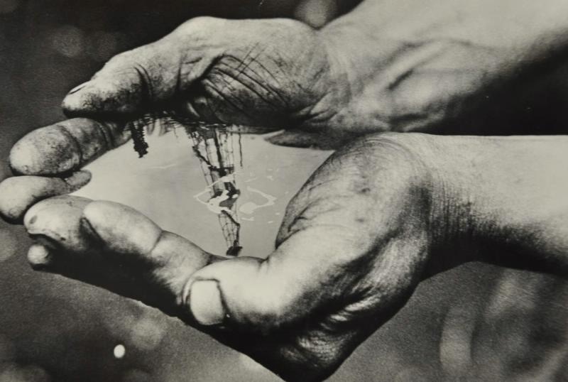 Нефть Сибири, 1962 год. Выставка «10 фотографий с нефтью» с этим снимком.