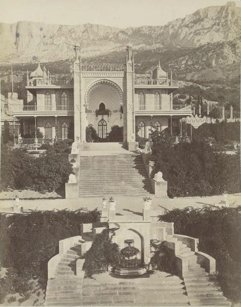 Воронцовский дворец в Алупке, 1890-е, Таврическая губ., Крымский п-ов, дер. Алупка