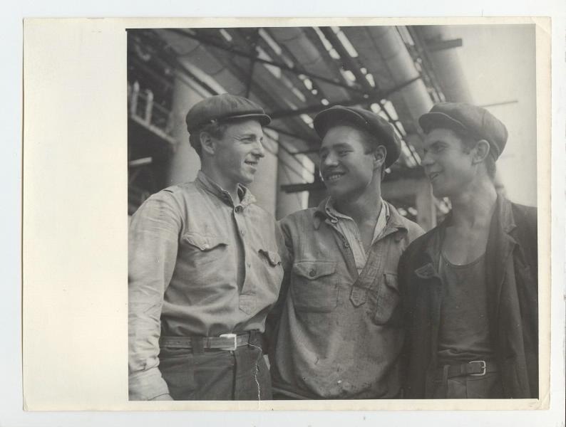 Трое молодых рабочих, 1970-е