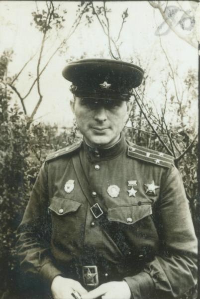 Портрет подполковника, июнь - август 1943. Предположительно, Герой Советского Союза Сергей Федорович Ячник.