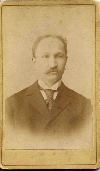 Портрет мужчины с усами, 1890-е