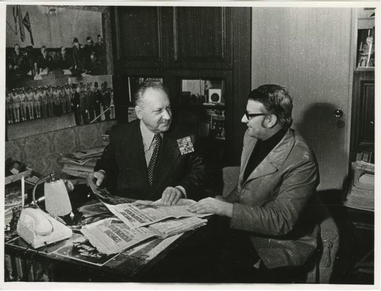 Виктор Темин за рабочим столом, 1 января 1980 - 31 января 1987