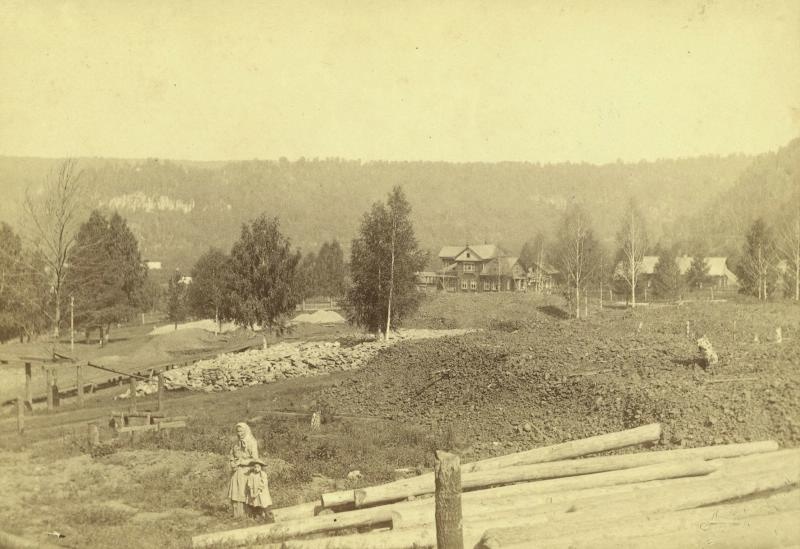 У бревен, 1880-е