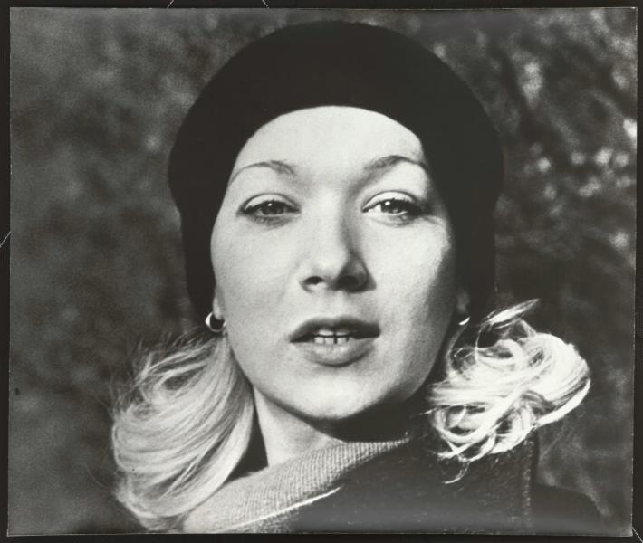 Актриса Елена Коренева, 1981 год, г. Москва. &nbsp;Выставка «Портреты Виктора Руйковича» и видео «Современники» с этой фотографией.