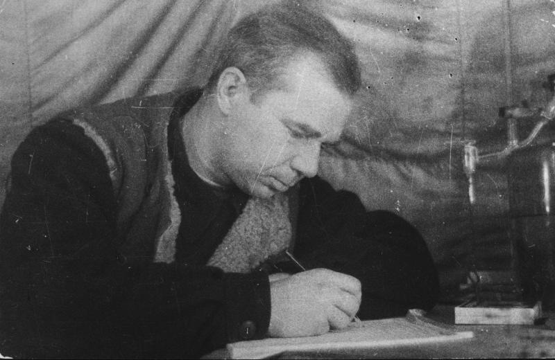 Начальник дрейфующей станции «Северный Полюс-2» Михаил Сомов, 1 апреля 1951 - 1 мая 1951, Северный полюс