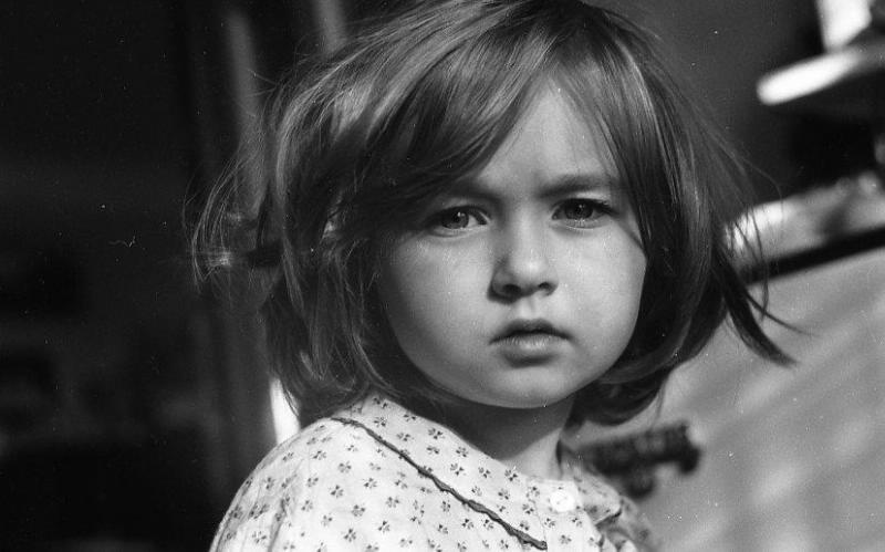 Портрет девочки, 1970-е. Выставки «Эти глаза напротив» и&nbsp;«Детские глаза поколений» с этой фотографией. Портрет дочери фотографа, Лены Садовниковой