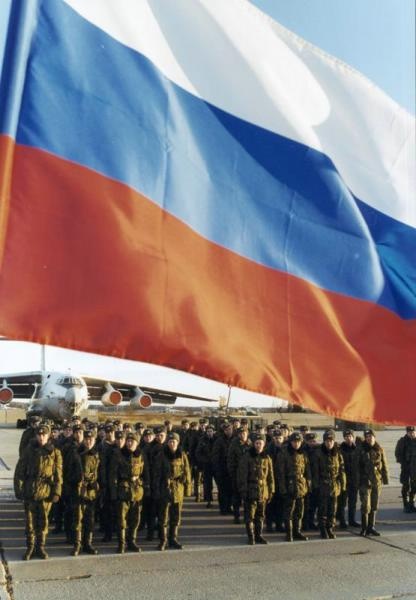 На взлетном поле, 1999 год, Чеченская Республика. 7 августа 1999 года началась Вторая чеченская война. Активная фаза боевых действий продолжалась с 1999 года по 2000 год.