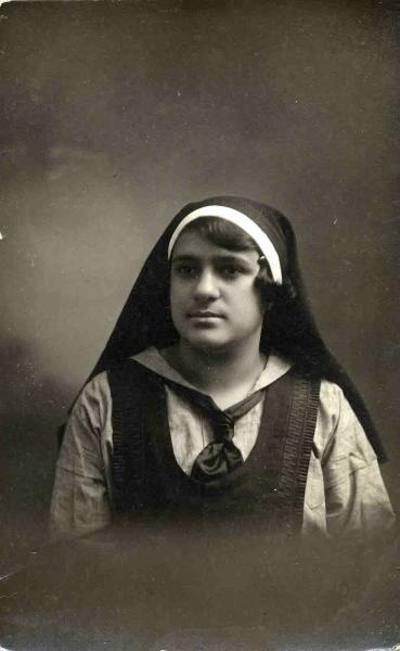 Сестра милосердия, 1910-е