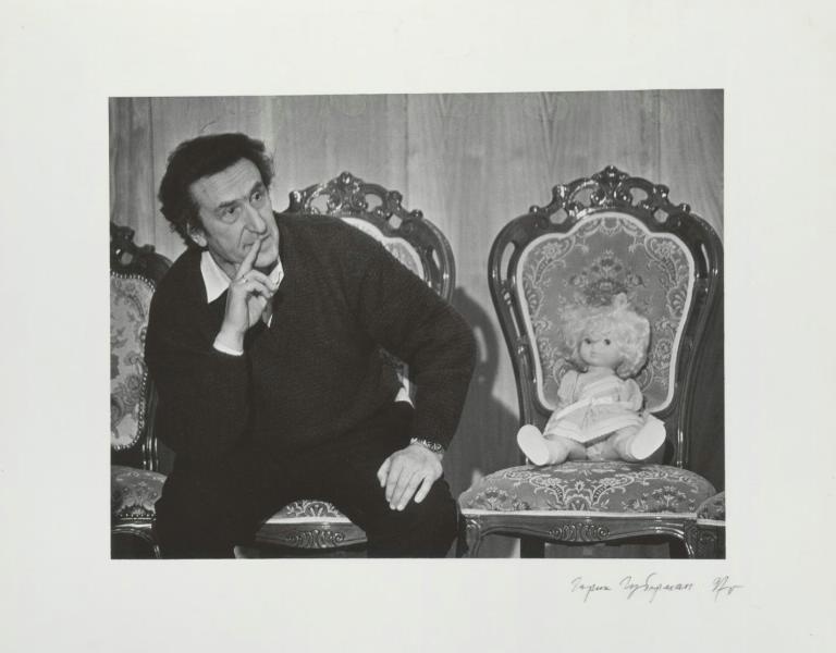 Поэт Игорь Губерман, 1970-е. Выставка «Без суеты. Знаменитости на фотографиях Владимира Богданова» с этой фотографией.