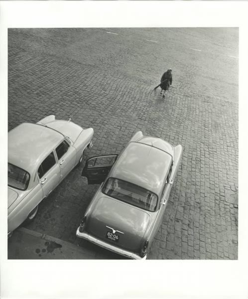 Утро на Красной площади, 1960 год, г. Москва. Выставка «10 лучших фотографий с автомобилями» с этим снимком.