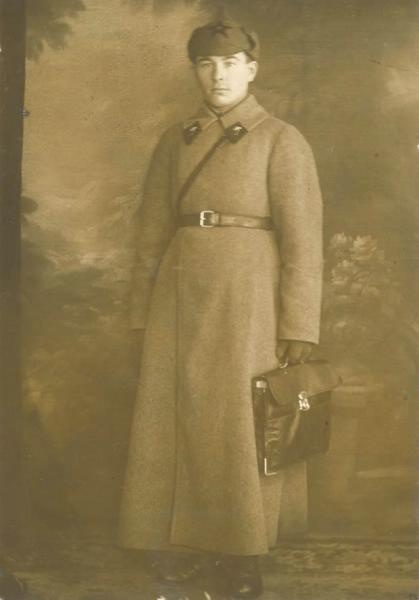 Портрет мужчины в красноармейской форме, 1920-е