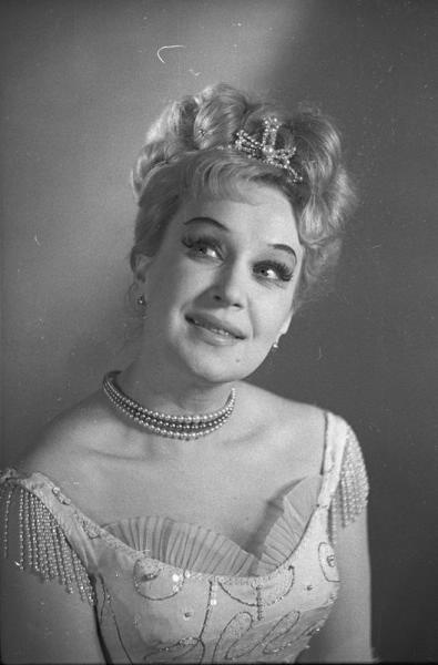 Ирина Муштакова в спектакле «Моя прекрасная леди», 1950-е, г. Москва