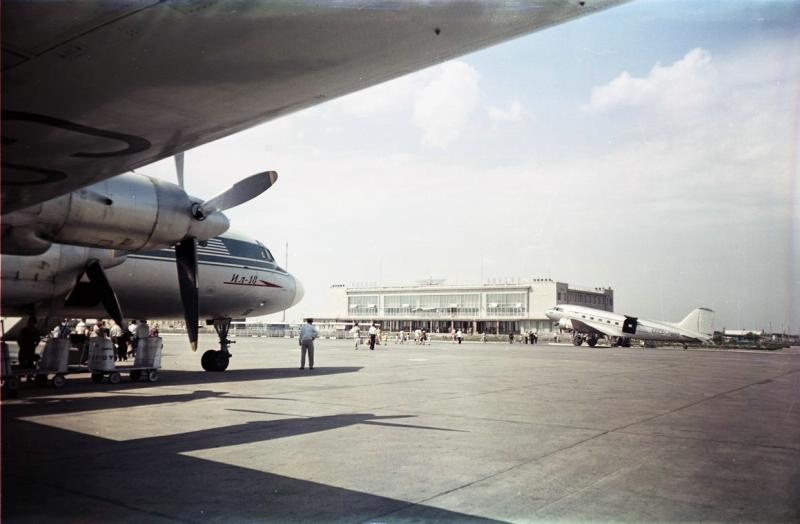 Аэропорт, 1962 - 1964, Украинская ССР, г. Одесса. Выставка «Перелет» с этой фотографией.
