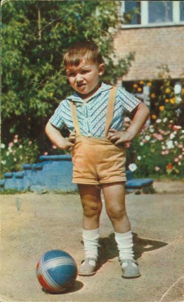 «Юный футболист», 1968 год. Видео «Цветы жизни» с этой фотографией.&nbsp;