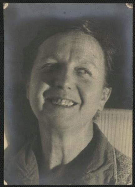 Надежда Дмитриевна Петрова, 1930-е. Вторая жена фотографа, урожденная Козлова.