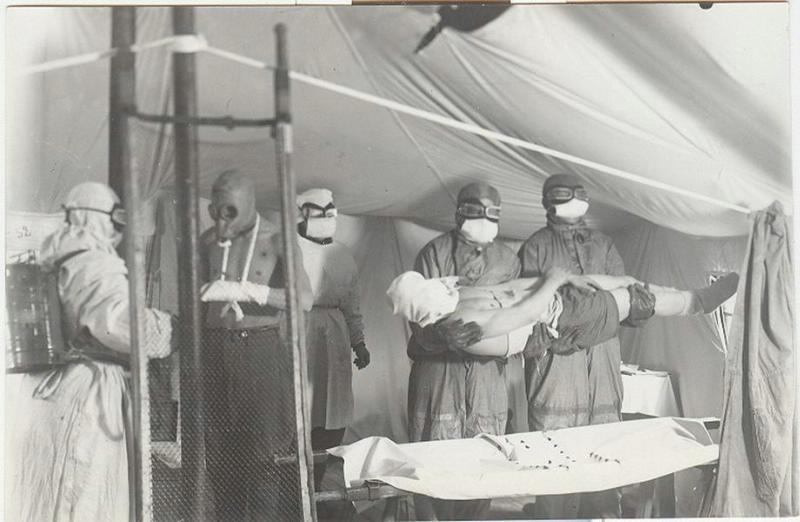 Прием раненых, 1940-е