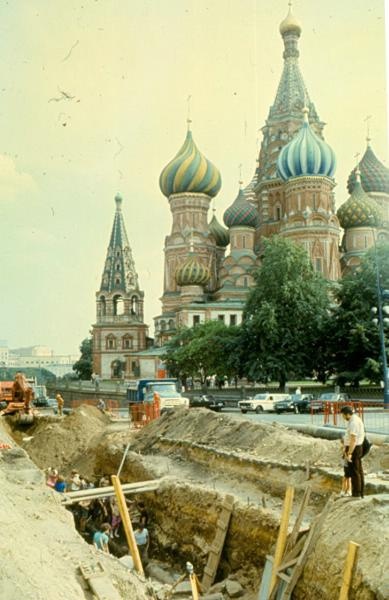 Археологические раскопки на Красной площади, 1980-е, г. Москва