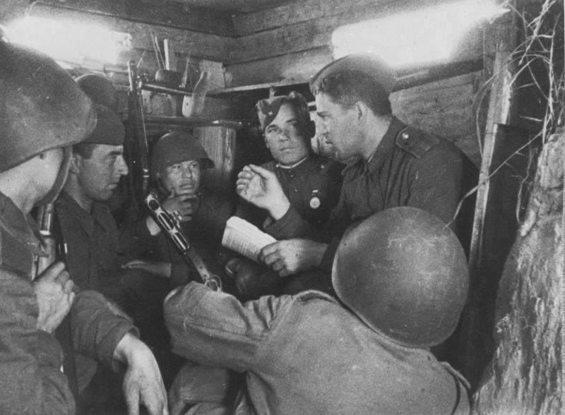 Беседа в землянке, 6 января 1943 - 31 декабря 1943