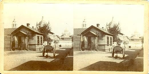 Водовоз, 1900-е, г. Москва. Слева – Зачатьевский монастырь. Справа на горизонте виден купол храма Христа Спасителя.