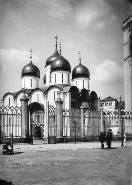 Успенский собор, 1890 - 1909, г. Москва. Построен в 1475–1479 годах итальянским архитектором Аристотелем Фиораванти.