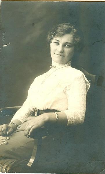 Портрет молодой женщины, 1910-е