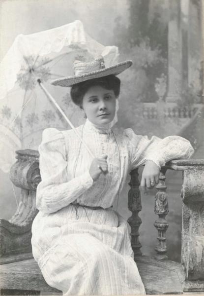 Женский портрет, 1905 - 1910, Таврическая губ., Крым, г. Ялта