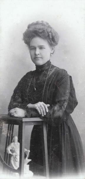 Женский портрет, 1900-е, г. Нижний Новгород