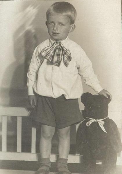 Портрет мальчика, 1930-е