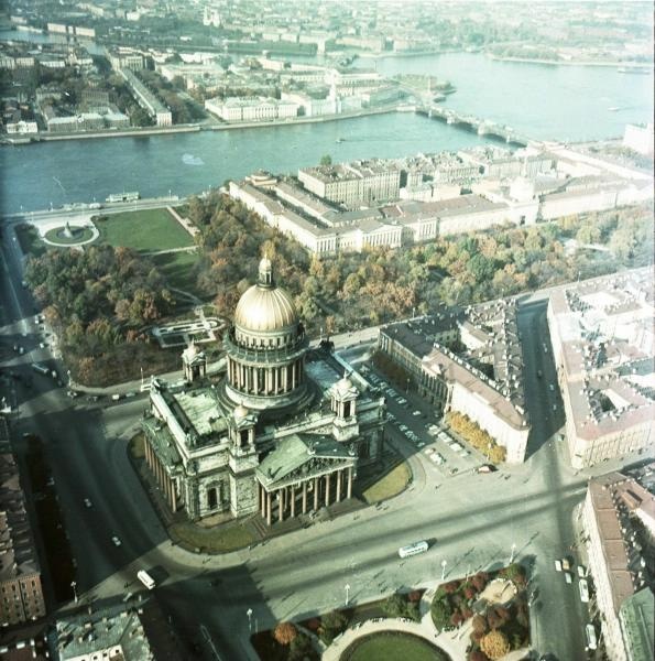 Исаакиевский собор, 1961 - 1969, г. Ленинград. Видеовыставка «Исаакий. 562 ступени к небу» с этой фотографией.&nbsp;