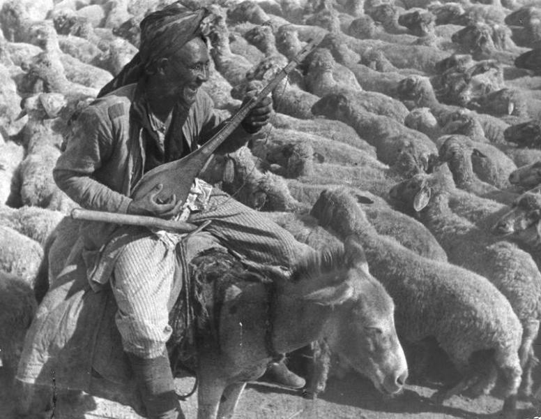 Чабан, 1930-е, Узбекская ССР. Выставки&nbsp;«Пастухи»,&nbsp;«Фотограф Макс Пенсон» с этим снимком.