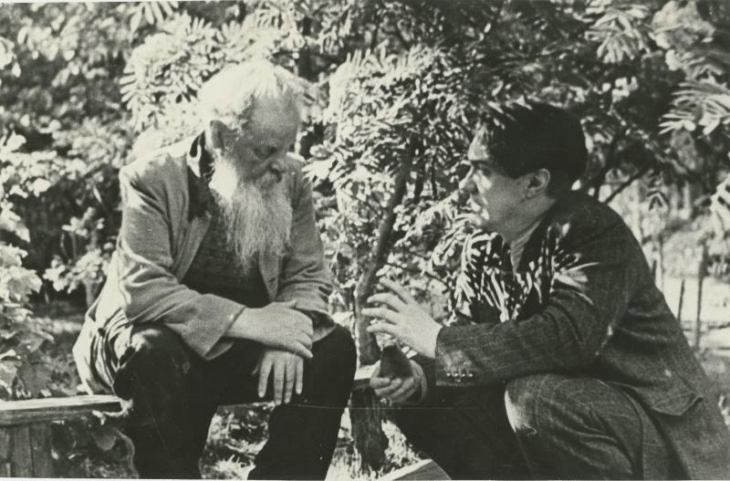 Писатель Павел Бажов и Борис Полевой, июнь - август 1950