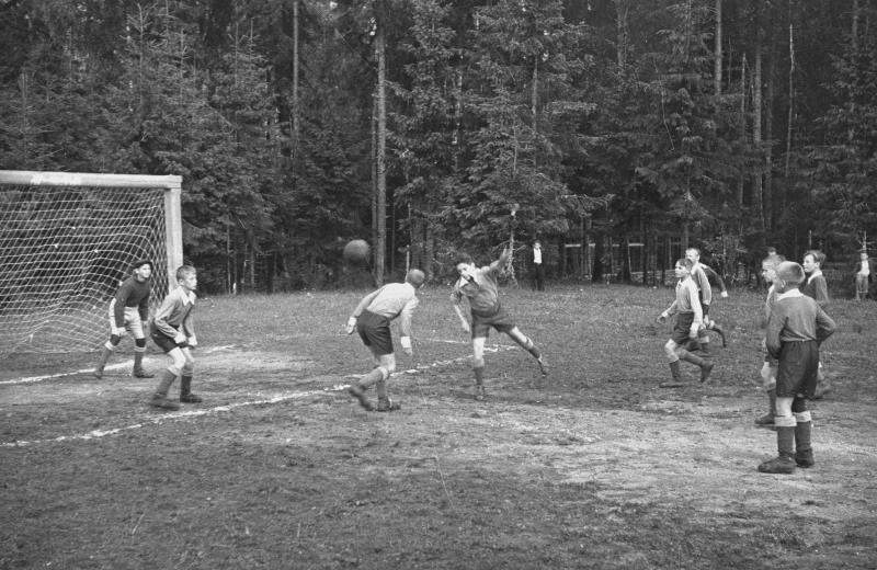 Пионерский футбол, 1942 год
