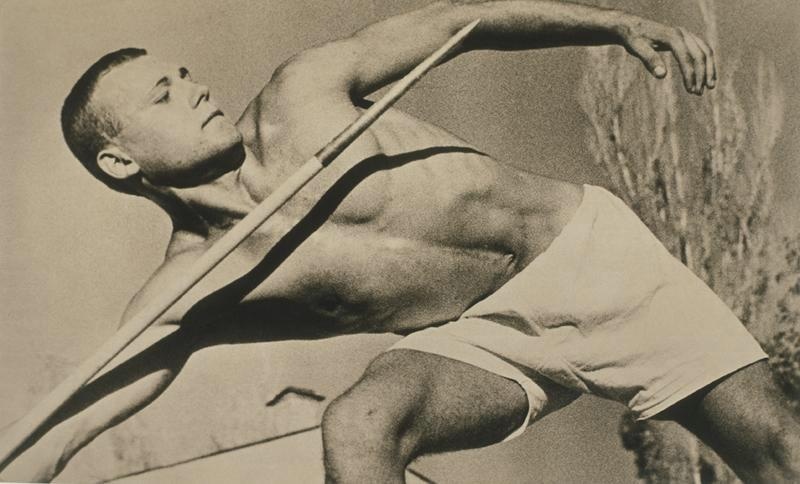 Копьеметатель, 1928 год, Узбекская ССР. Выставка «15 лучших фотографий Макса Пенсона» с этим снимком.&nbsp;