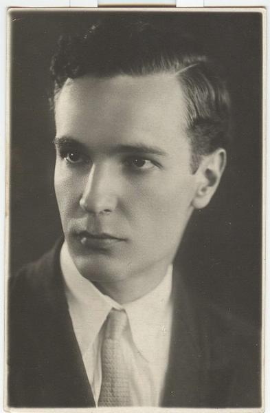Портрет молодого человека, 1930-е
