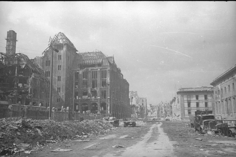 Улица Берлина, 1945 год, Германия, г. Берлин