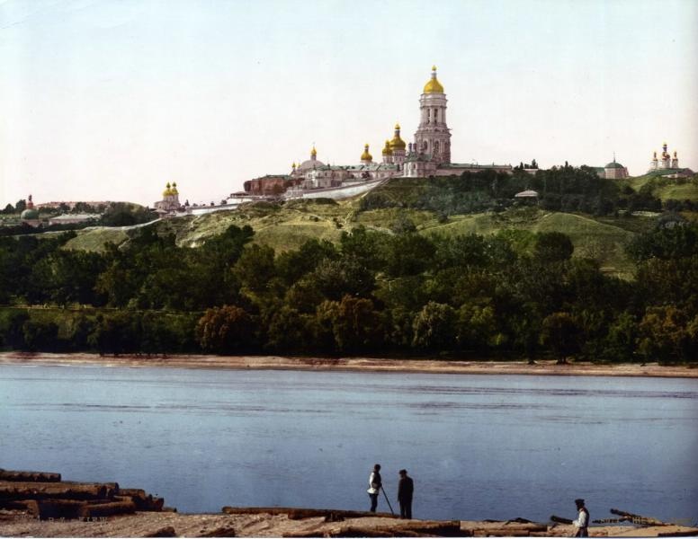 Лавра, 1896 год, Киевская губ., г. Киев. Выставка «Киев на открытках», видео&nbsp;«Столыпин. Реформы» с этой фотографией.