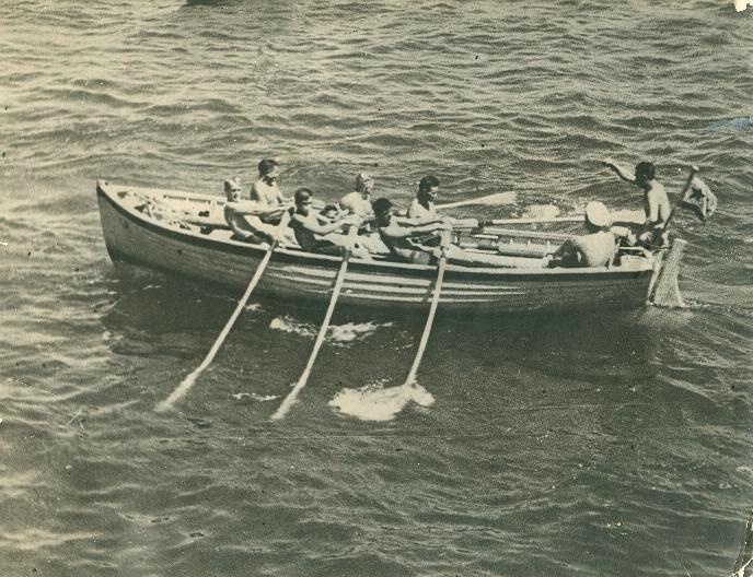 Гребцы в лодке, 1970-е