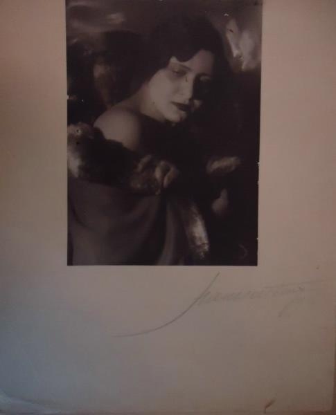Портрет молодой женщины, 1920-е