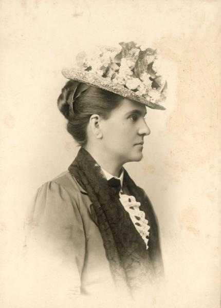 Женский портрет, 1905 - 1916, г. Таганрог