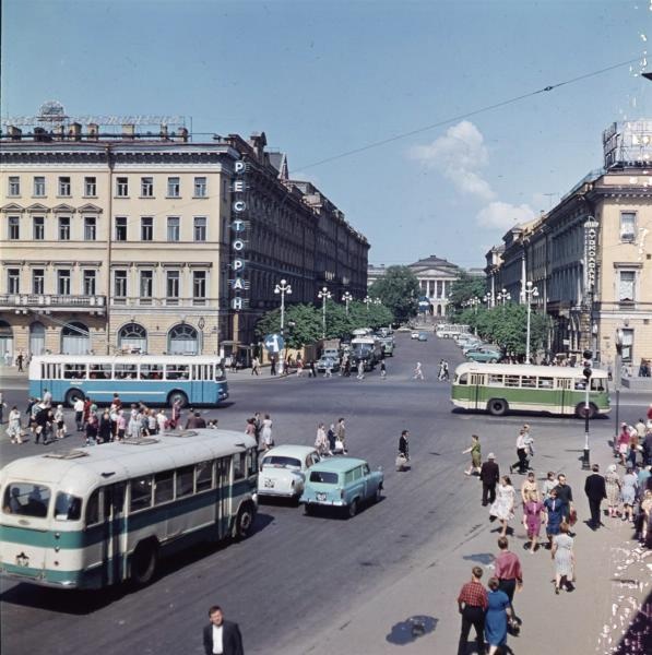 Вид с Невского проспекта на улицу Бродского, 1961 - 1969, г. Ленинград