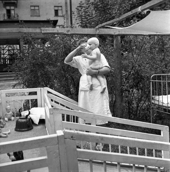 «Жарко!» 53-й детский санаторий Калининского райздрава Москвы, 1950-е, г. Москва