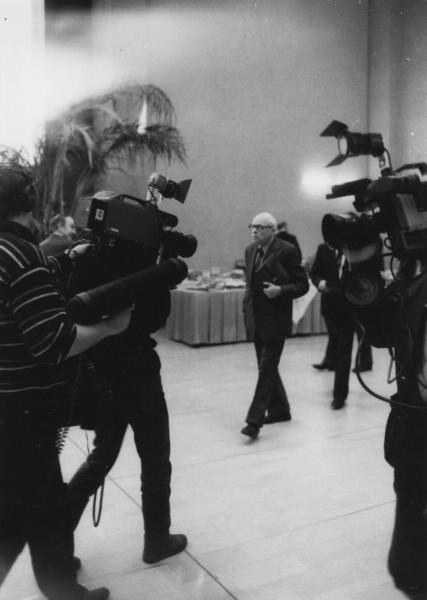 Андрей Сахаров, 1 января 1970. Из серии «Физики».Выставка «За кадром», видео «Андрей Сахаров – борец и гуманист» с этим снимком.
