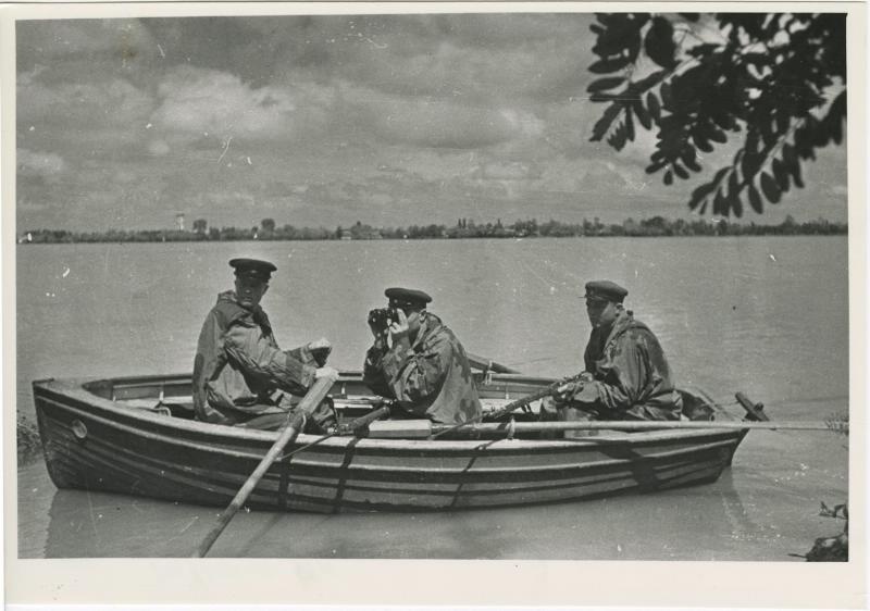Дозор в лодке, 1941 - 1945